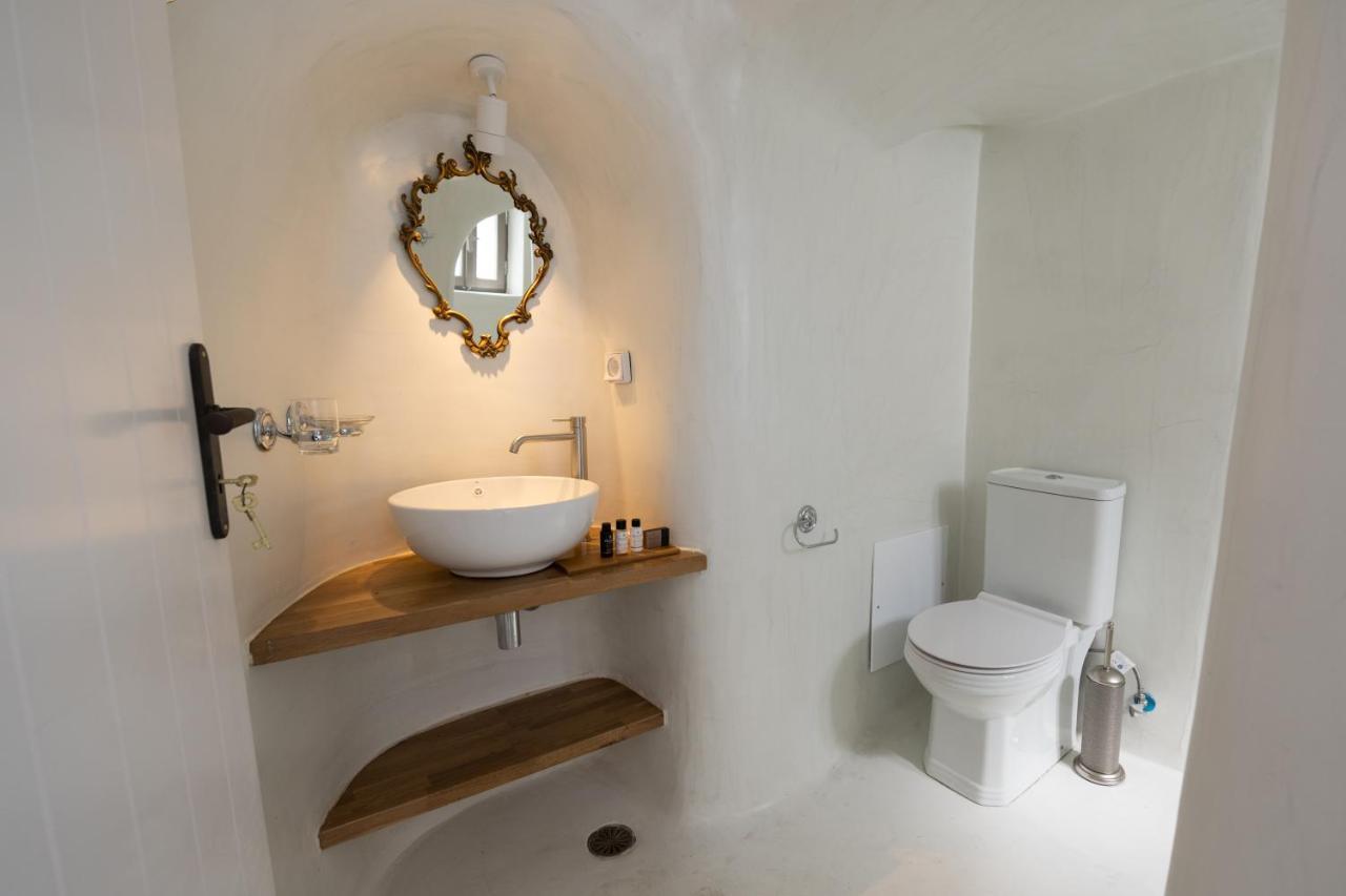 Astrea Suites "Ostria Cave Villa-Outdoor Jacuzzi" Ia Exterior foto