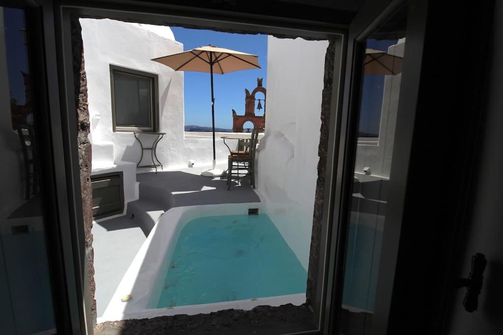 Astrea Suites "Ostria Cave Villa-Outdoor Jacuzzi" Ia Exterior foto